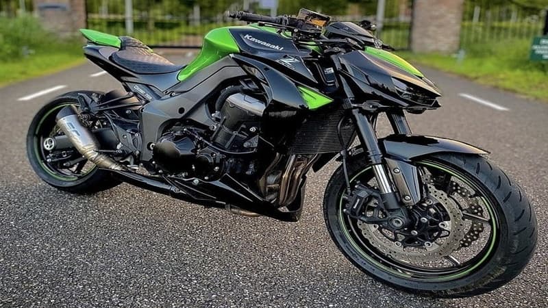 Kawasaki Z1000